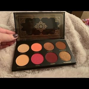 ace beaute grandiose 8 palette eyeshadow
